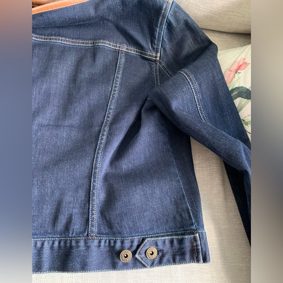 Ralph Lauren denim jacket in dark wash with faux leather trim around the collar. - Picture 7 of 10